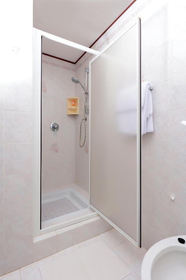 Apartman Villa Marina Rakalj Kültér fotó